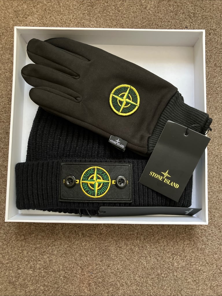 image for Stone island beanie and gloves gift set 