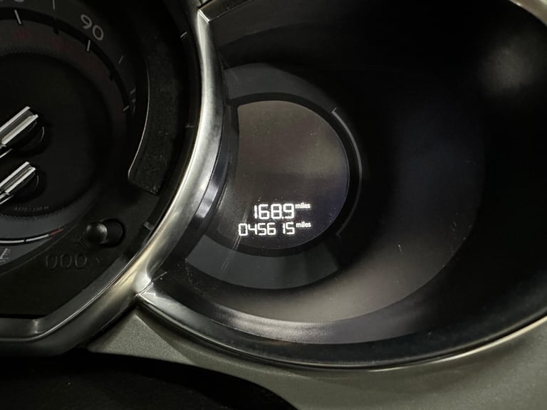 2015 Citroen DS3 1.2 PureTech Dsign 3dr HATCHBACK Petrol Manual