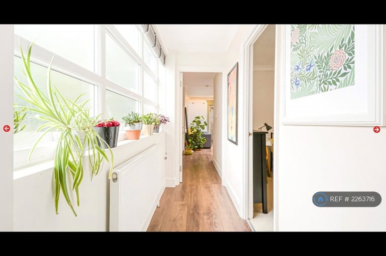 2 bedroom flat in Eden Road, London, E17 (2 bed) (#2263716)