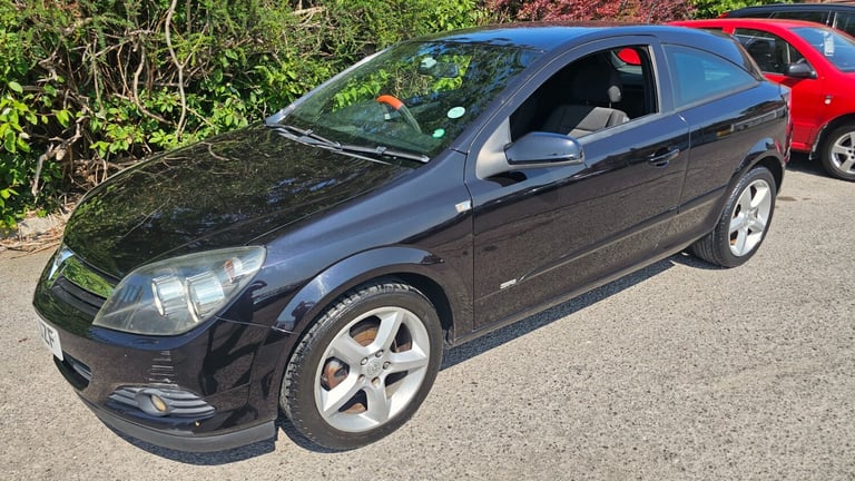 2005 Vauxhall Astra 1.8i 16V SRi 3dr Auto HATCHBACK Petrol Automatic