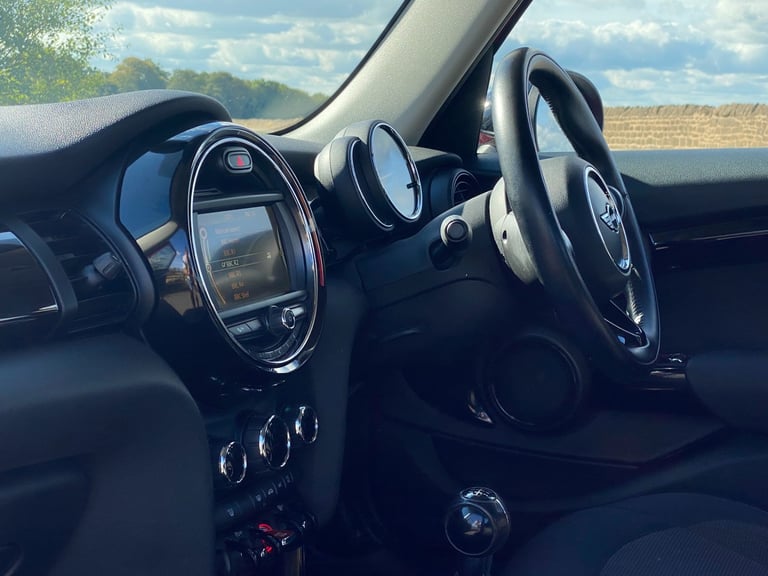 2017 MINI Hatch 1.5 Cooper 5dr - Pepper Pack &amp; Parking Sensors &amp; Full Mini History HATCHB...