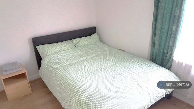 3 bedroom house in Banfield Road, London, SE15 (3 bed) (#2667278)