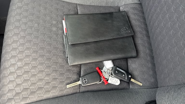 2022 Toyota Yaris 1.5 Hybrid Icon 5dr CVT HATCHBACK PETROL/ELECTRIC Automatic