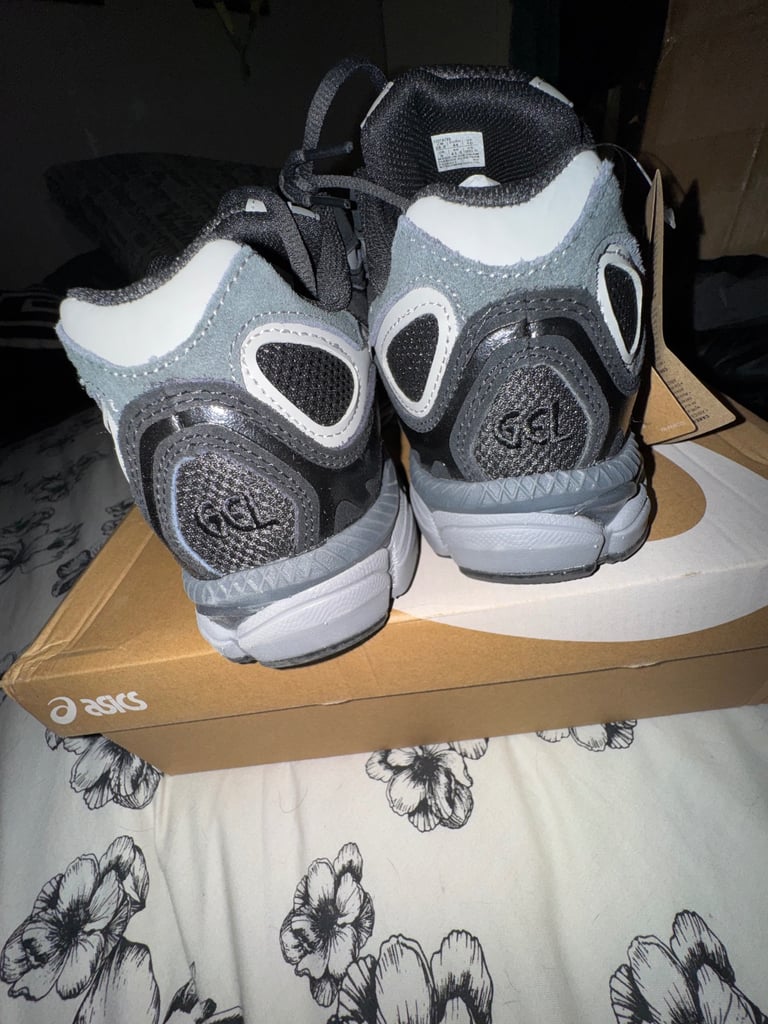 Asics trainers size 10 