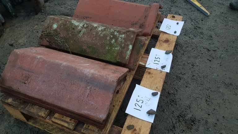 Reclaimed Clay Ridge Tiles 