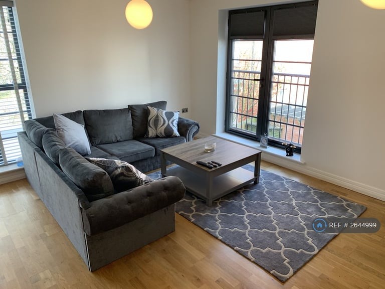 2 bedroom flat in Wallis Court, Leicester, LE2 (2 bed) (#2644999)