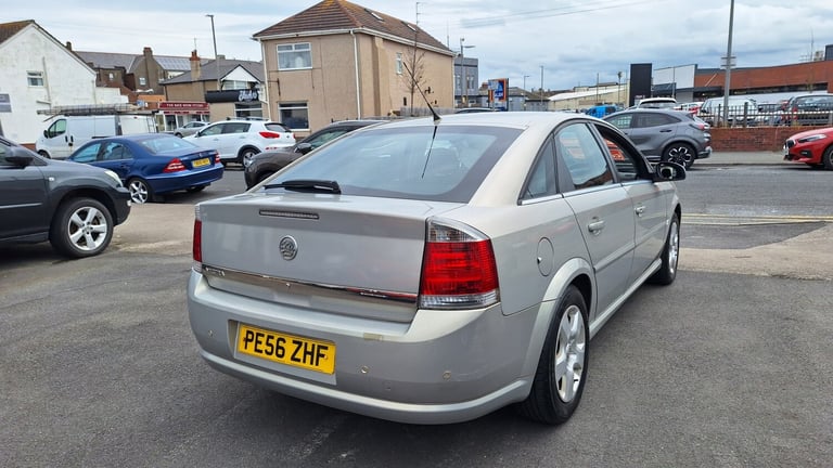 2006 Vauxhall Vectra 1.8i VVT Exclusive 5-Door From £2,695 + Retail Package HATCHBACK Petrol Manual