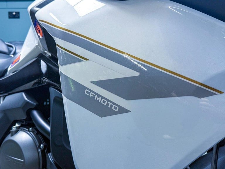 2022 22 CFMOTO 650GT 650 GRAND TOURING - LOW MILES - FULL SHAD LUGGAGE