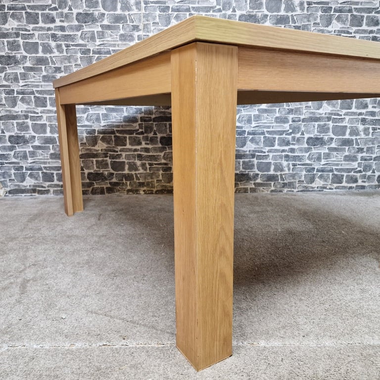 Oak Veneer Dining Table