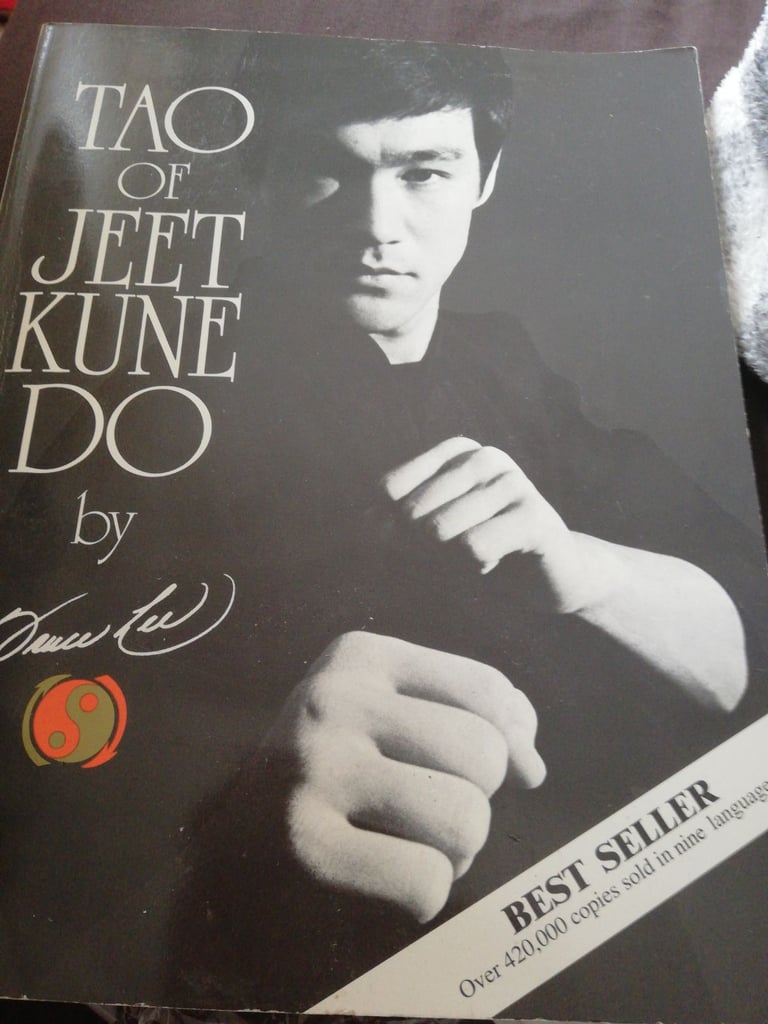 image for Paperback. Toa of jeet kune Do. By Bruce Lee.