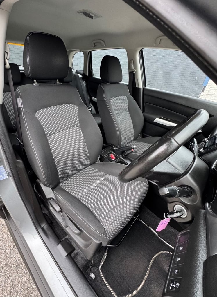 2016 Suzuki Vitara 1.6 SZ4 SUV 5dr Petrol Manual ***Lovely Low Mileage HATCHBACK Petrol Manual