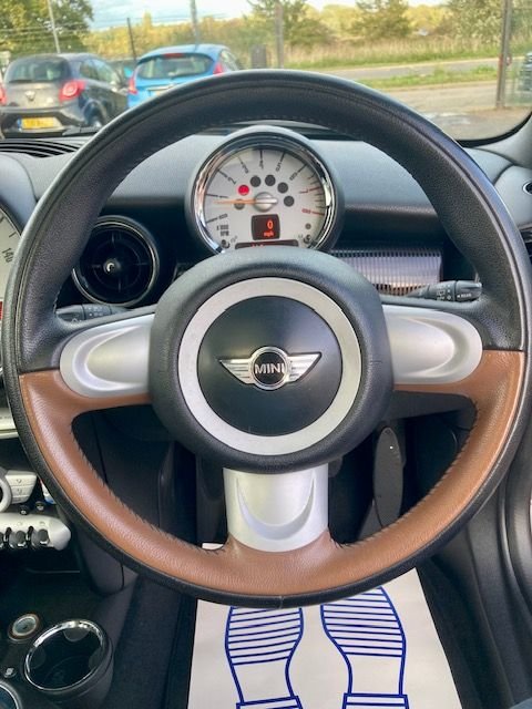 2010 MINI Hatch 1.6 COOPER MAYFAIR 3dr  PETROL MANUAL (122 ps) WITH SERVICE HISTORY Hatchback Pet...