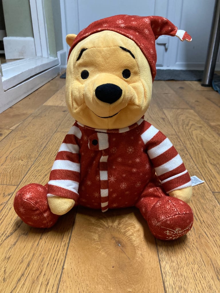 Winnie The Pooh 2021 Disney store 12"plush cuddly soft toy teddy 2021