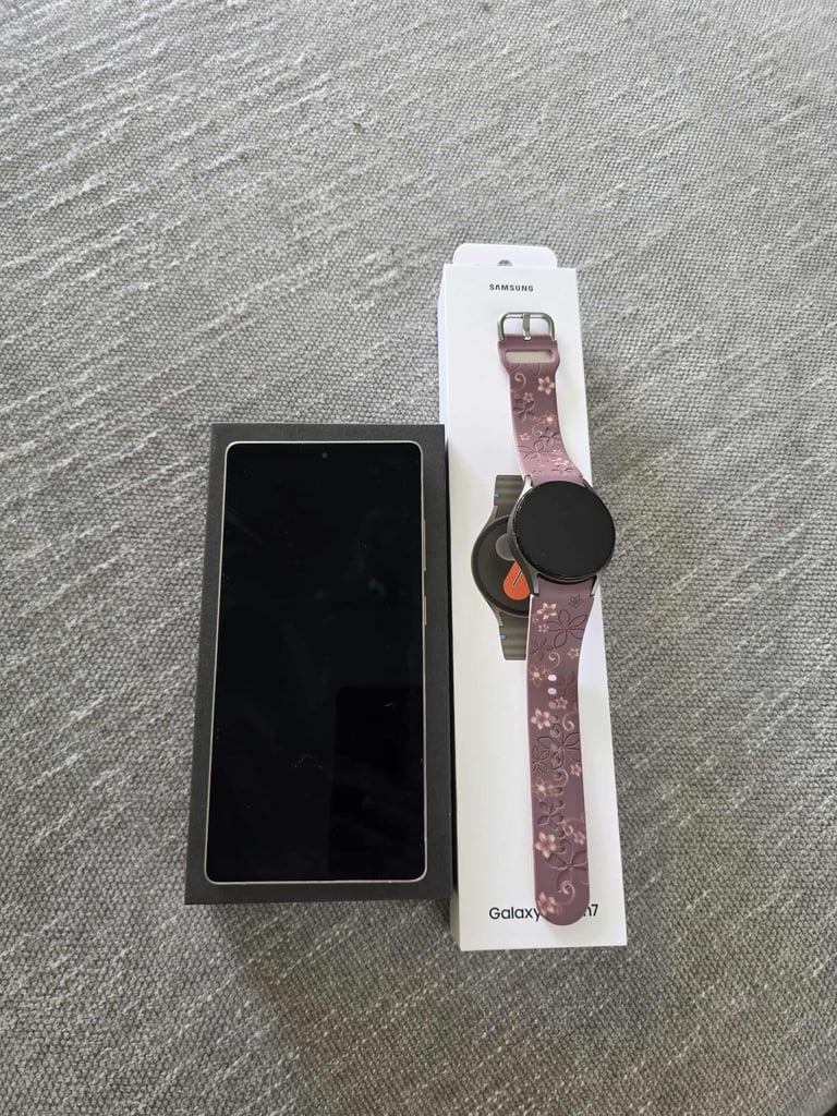 image for Samsung galaxy s25 ultra phone and watch7