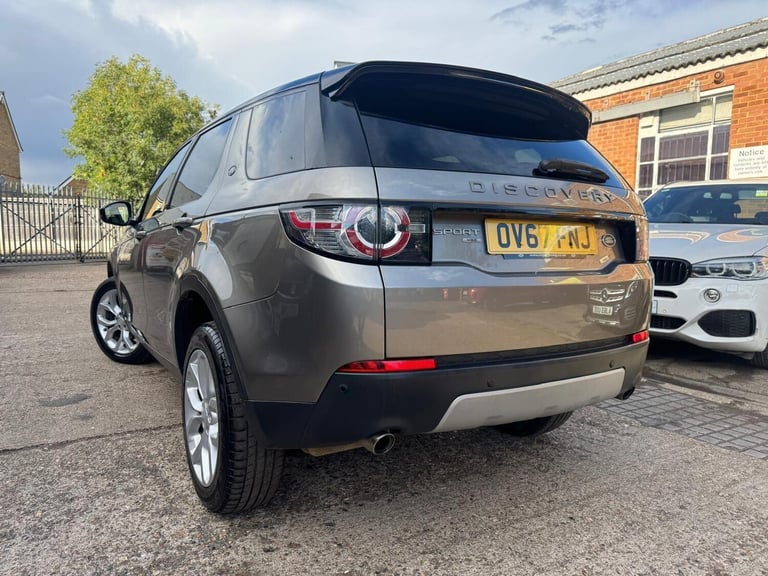 2017 Land Rover Discovery Sport 2.0 TD4 HSE 4WD Euro 6 (s/s) 5dr ESTATE Diesel Manual