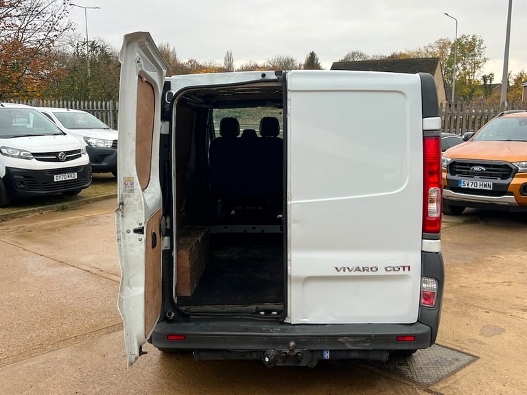 2010 Vauxhall Vivaro 2.0 2700 CDTi Panel Van 4dr Diesel Manual FWD L1 (215 g/km, 113 bhp) Panel V...