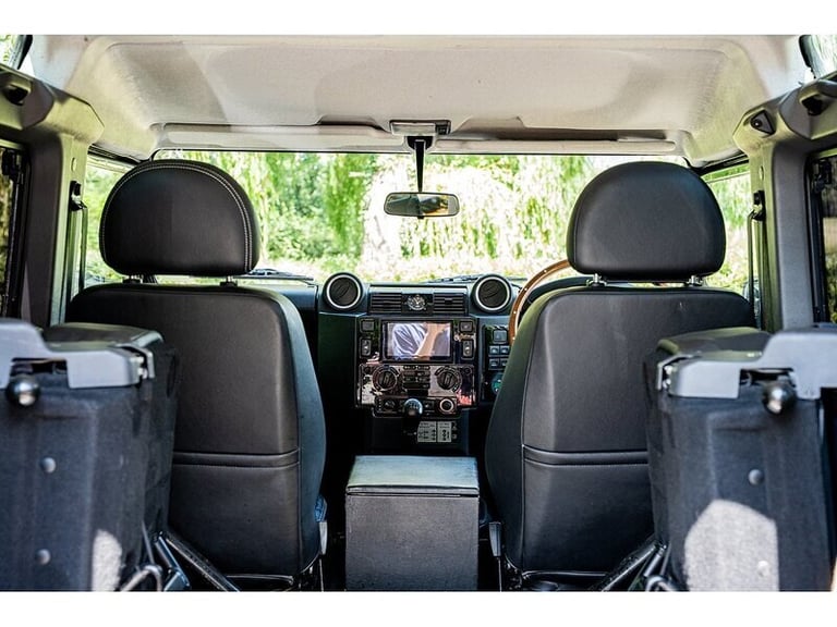 2013 Land Rover Defender 90 TDCi XS SUV Diesel Manual