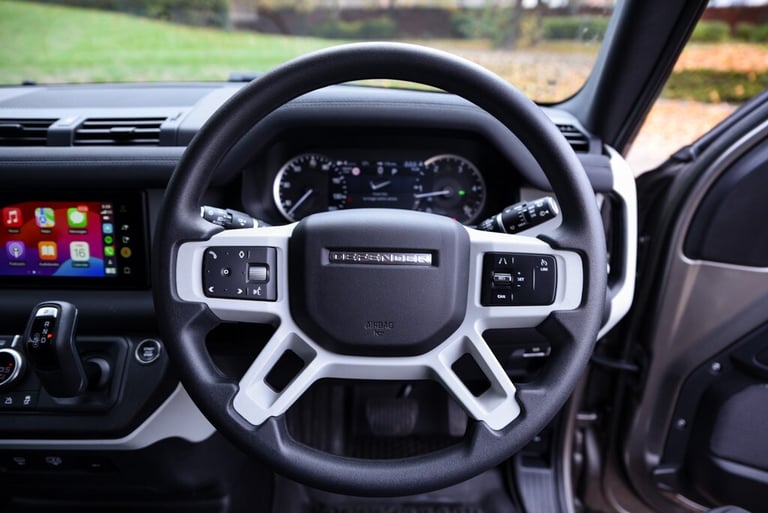 2023 Land Rover Defender 90 3.0 D250 MHEV Hard Top Commercial SUV 3dr Diesel Auto 4WD SWB Euro 6 ...