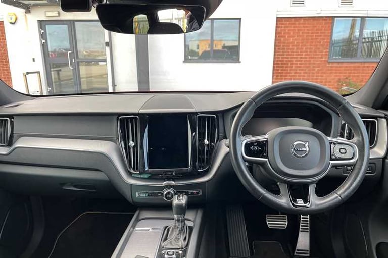 2018 Volvo XC60 2.0 T5 R-Design Pro SUV 5dr Petrol Auto AWD Euro 6 (s/s) (250 ps) SUV Petrol Auto...