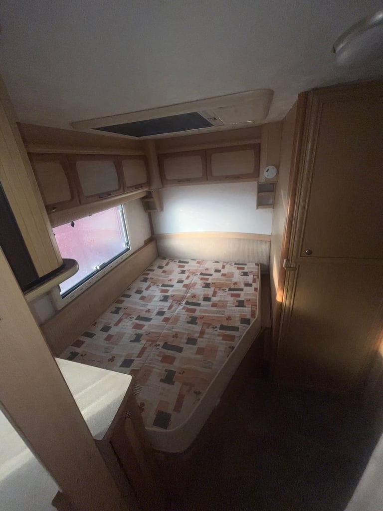 2007 fixed bed elddis caravan 4 berth touring caravan