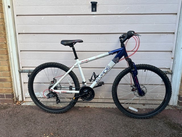 Evader Mens Mountain Bike