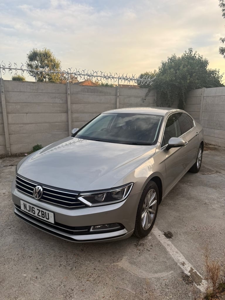 image for Volkswagen, PASSAT, Saloon, 2016, Semi-Auto, 1968 (cc), 4 doors