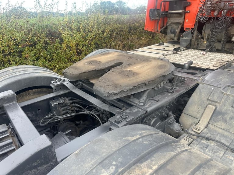 Renault T460 6 X 2 Tractor Unit