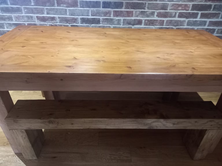 Pine farmhouse table with 2 benches and 2 carvers