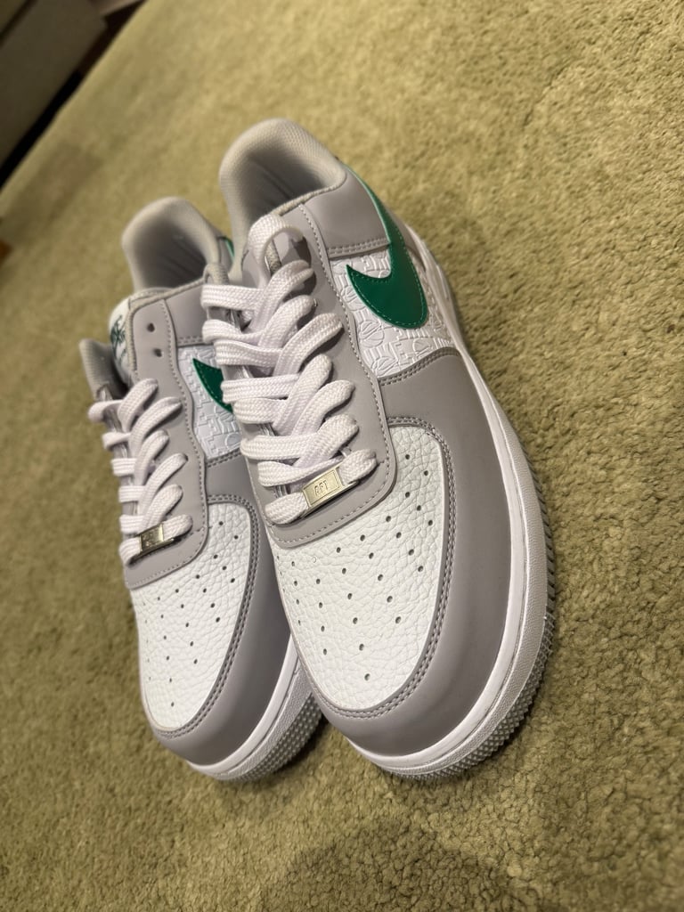 image for New Nike Air Trainers Mens uk9