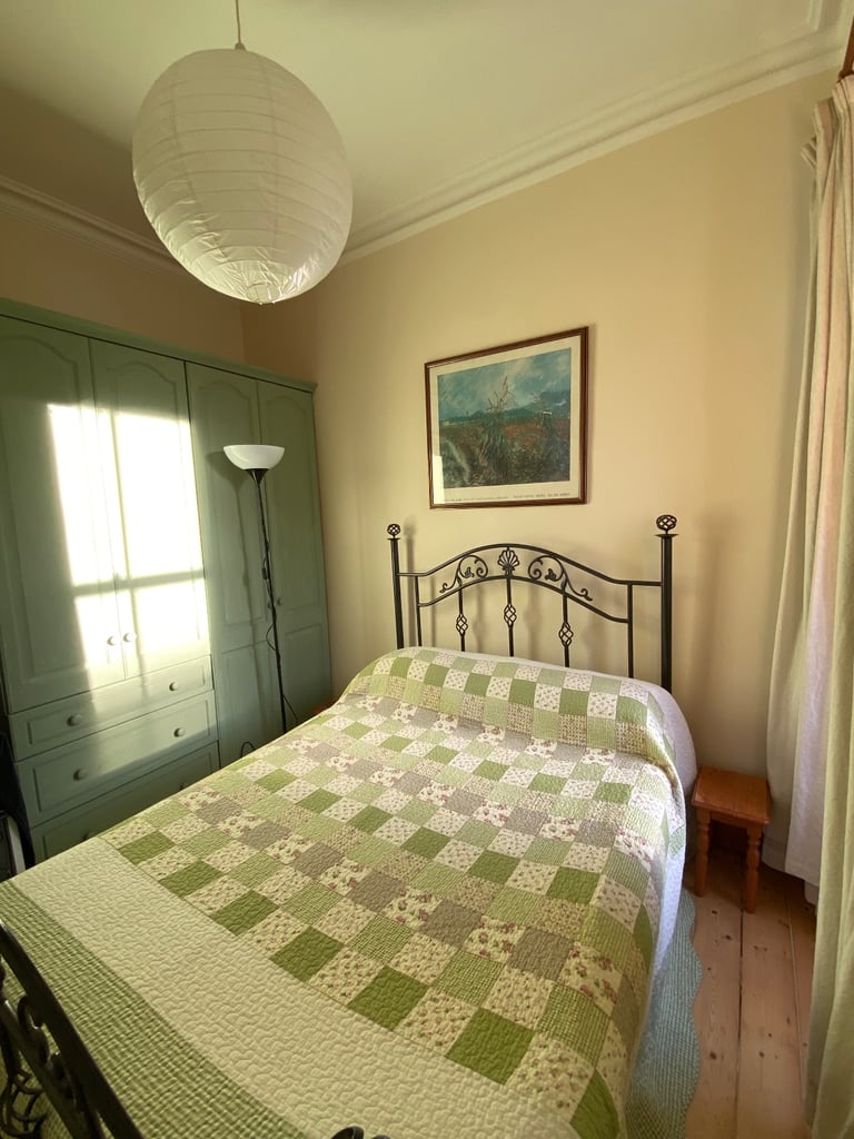 EH1 One bedroom cosy furnished flat from 14 Oct £1150/mo