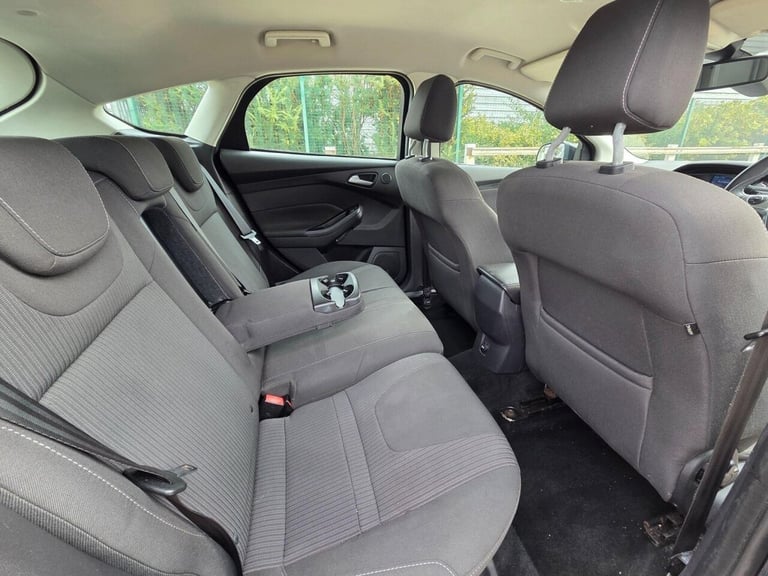 2013 Ford Focus 1.6 Titanium Powershift Euro 5 5dr Hatchback Petrol Automatic