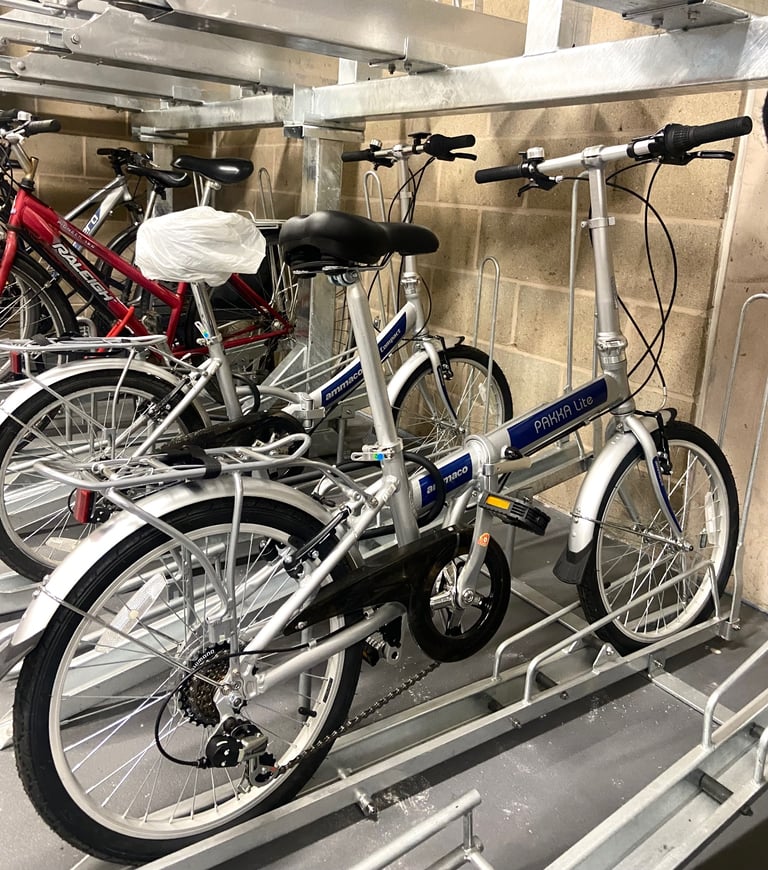 image for Ammaco Pakka Lite Folding Bike (As new) 