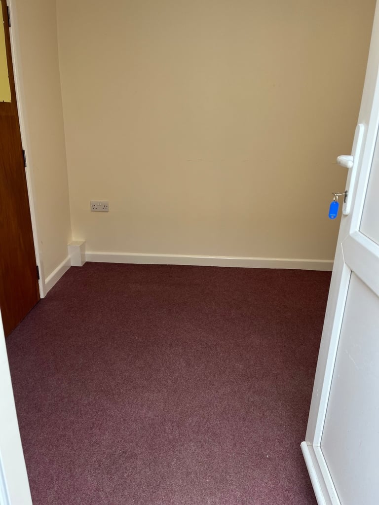 Small office to let in Exmouth