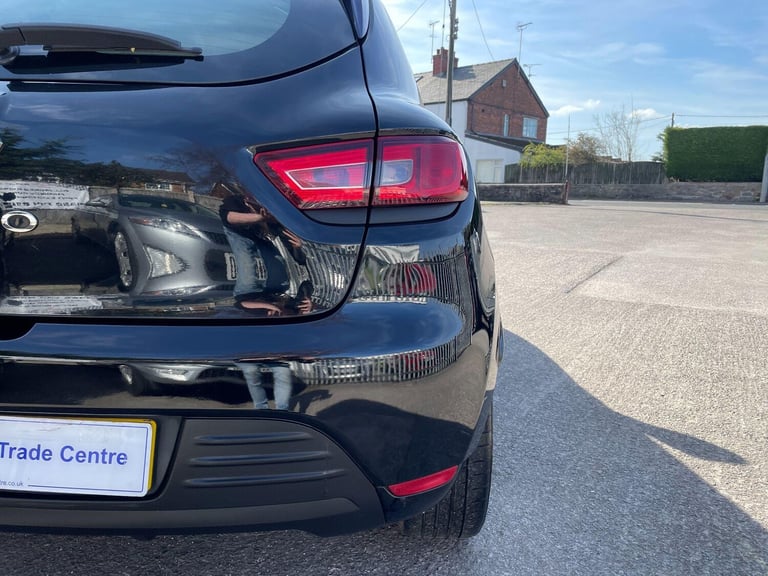 2017 Renault Clio 1.2 16V Play 5dr HATCHBACK PETROL Manual