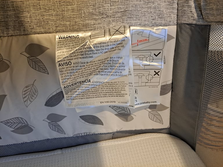 Joie Roomie Glide DLX Bedside Crib £70