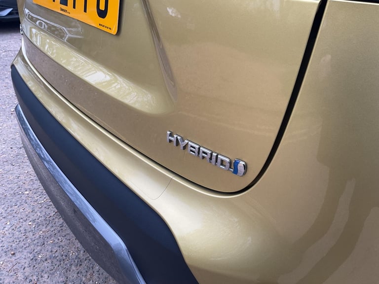  Toyota Yaris Cross 1.5 VVT-h Dynamic SUV 5dr Petrol Hybrid E-CVT Euro 6 (s/s) (116 ps) Petrol/El...