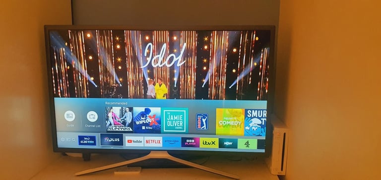 Smart Samsung 32inch Tv 