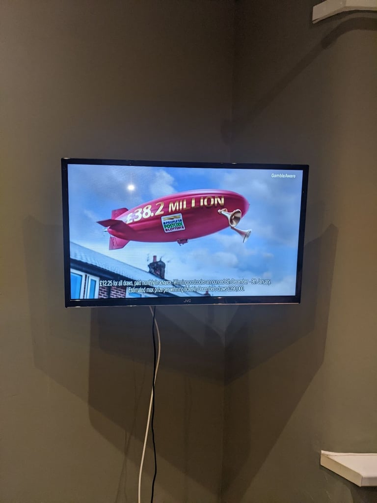 image for 32 inch JVC TV 