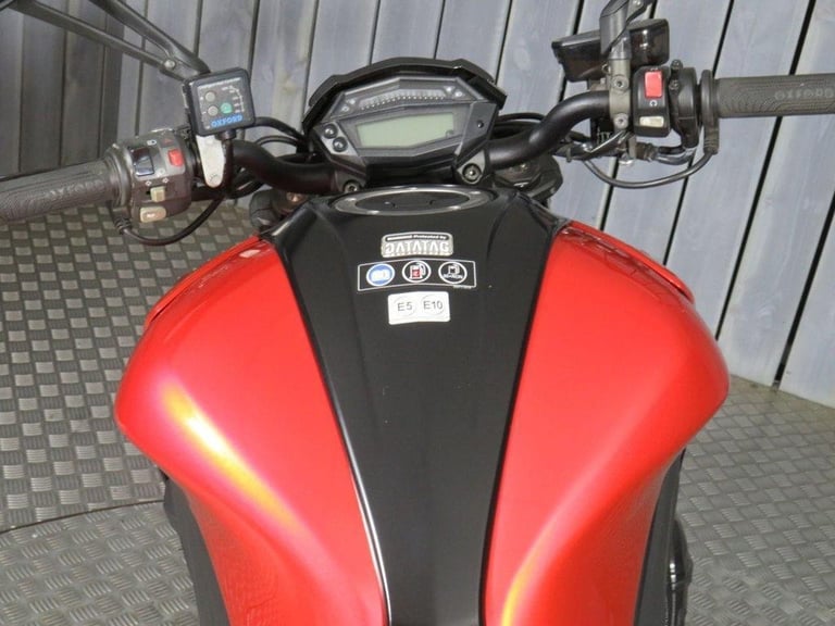 2018 18 KAWASAKI Z1000