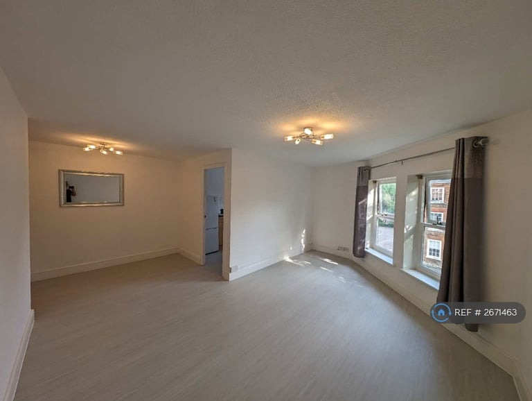 image for 1 bedroom flat in Ock Street, Abingdon, OX14 (1 bed) (#2671463)