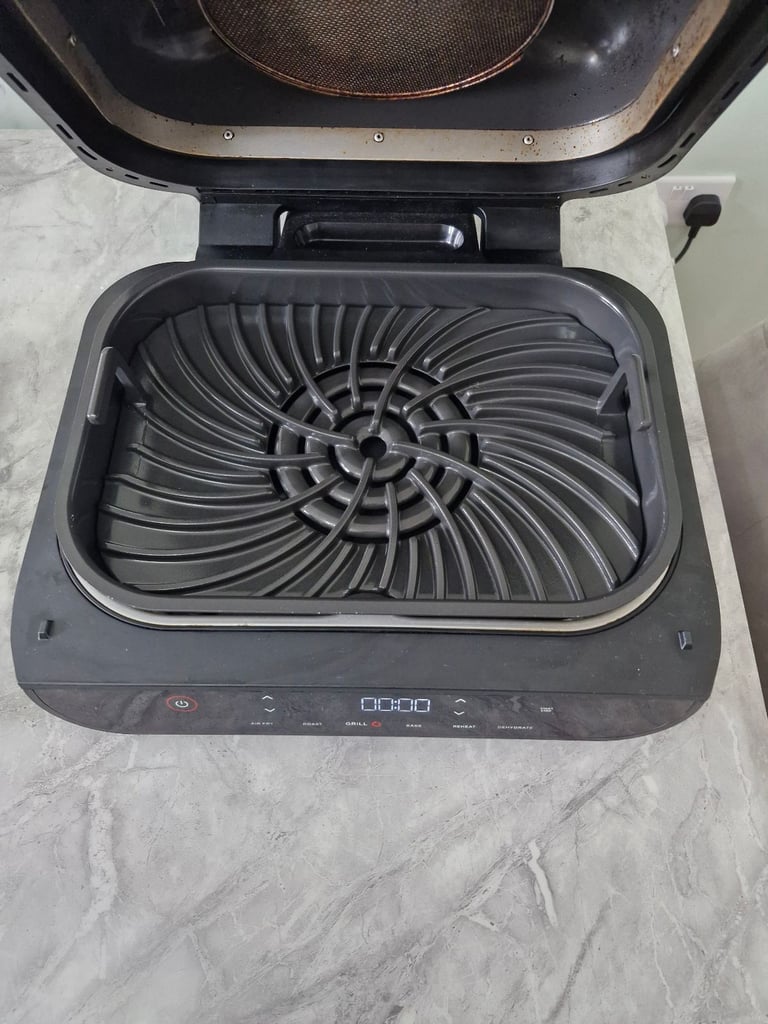 image for Ninja Maxi grill