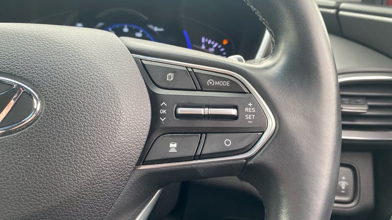 2019 Hyundai Santa Fe 2.2 CRDi Premium SE 5dr 4WD Auto ESTATE DIESEL Automatic