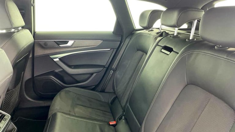 2022 Audi A6 Avant Black Edition 40 TDI quattro 204 PS S tronic Automatic Estate Diesel Automatic