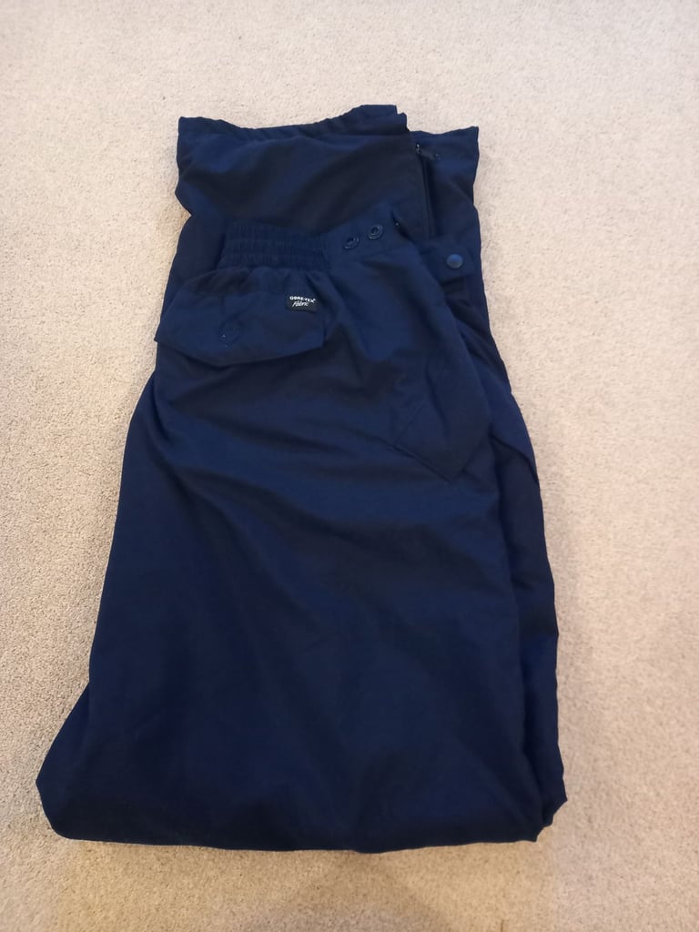 GOLF SUIT