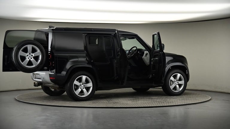 2022 Land Rover Defender 110 3.0 D300 MHEV HSE Hard Top SUV 5dr Diesel Auto 4WD MWB Euro 6 (s/s) ...