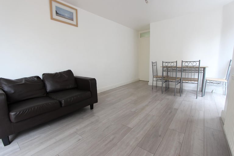 E6 Spacious GROUND FLOOR 1 bed flat with PRIVATE GARDEN. AVAILABLE NOW. Ideal for EAST HAM