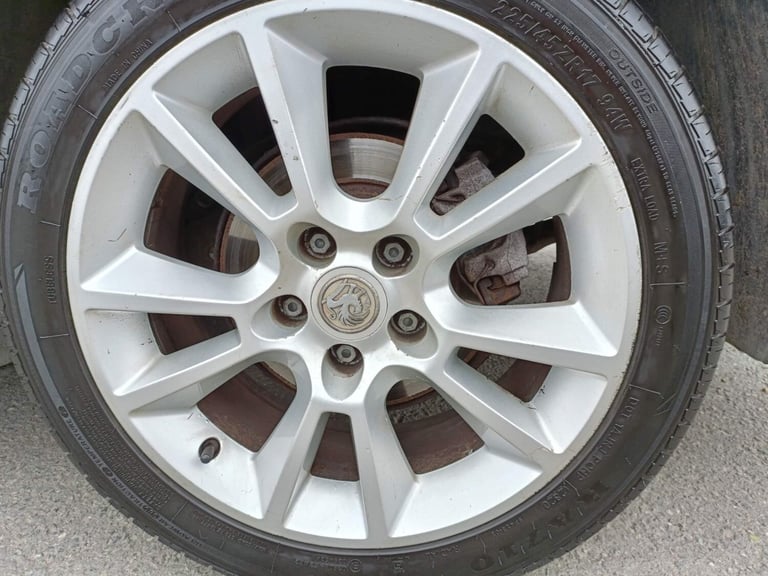 2007 Vauxhall Vectra 2.2i 16v Elite 5dr HATCHBACK Petrol Automatic