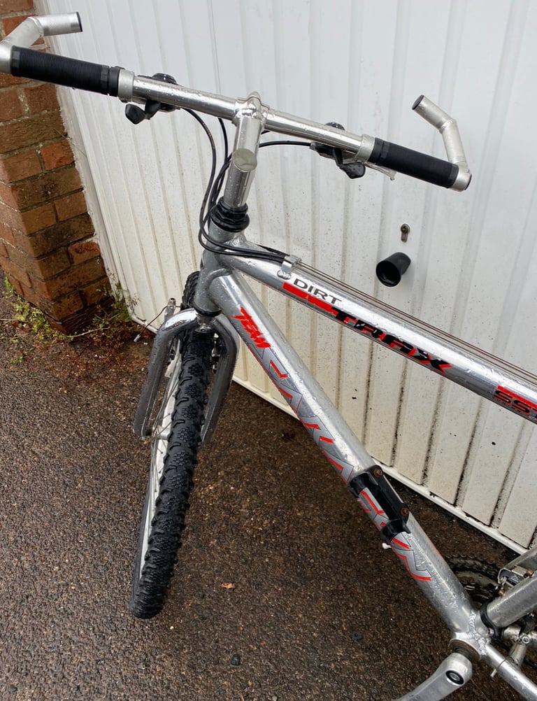 image for Sturdy retro mountain bike 18”