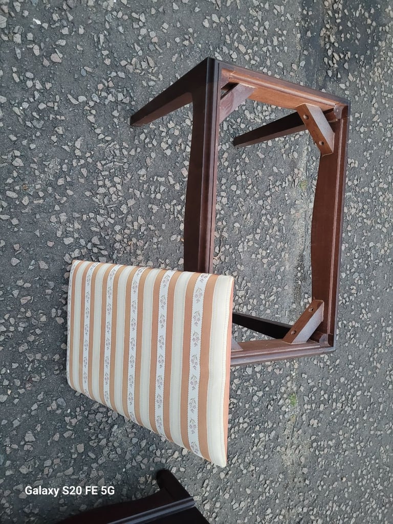 Stag minstel dressing table stool, delivery available 