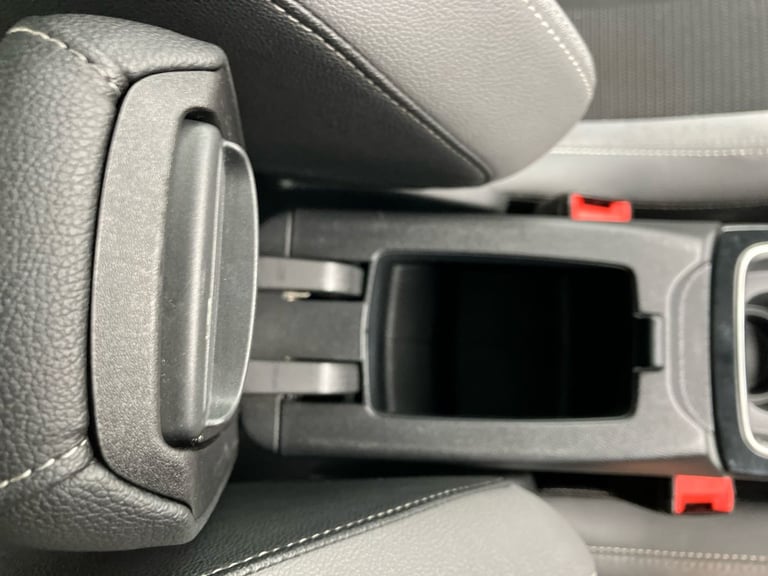 2021 Vauxhall Mokka Mokka 1.2 Turbo 100 Elite Nav 5dr Hatchback SUV PETROL Manual